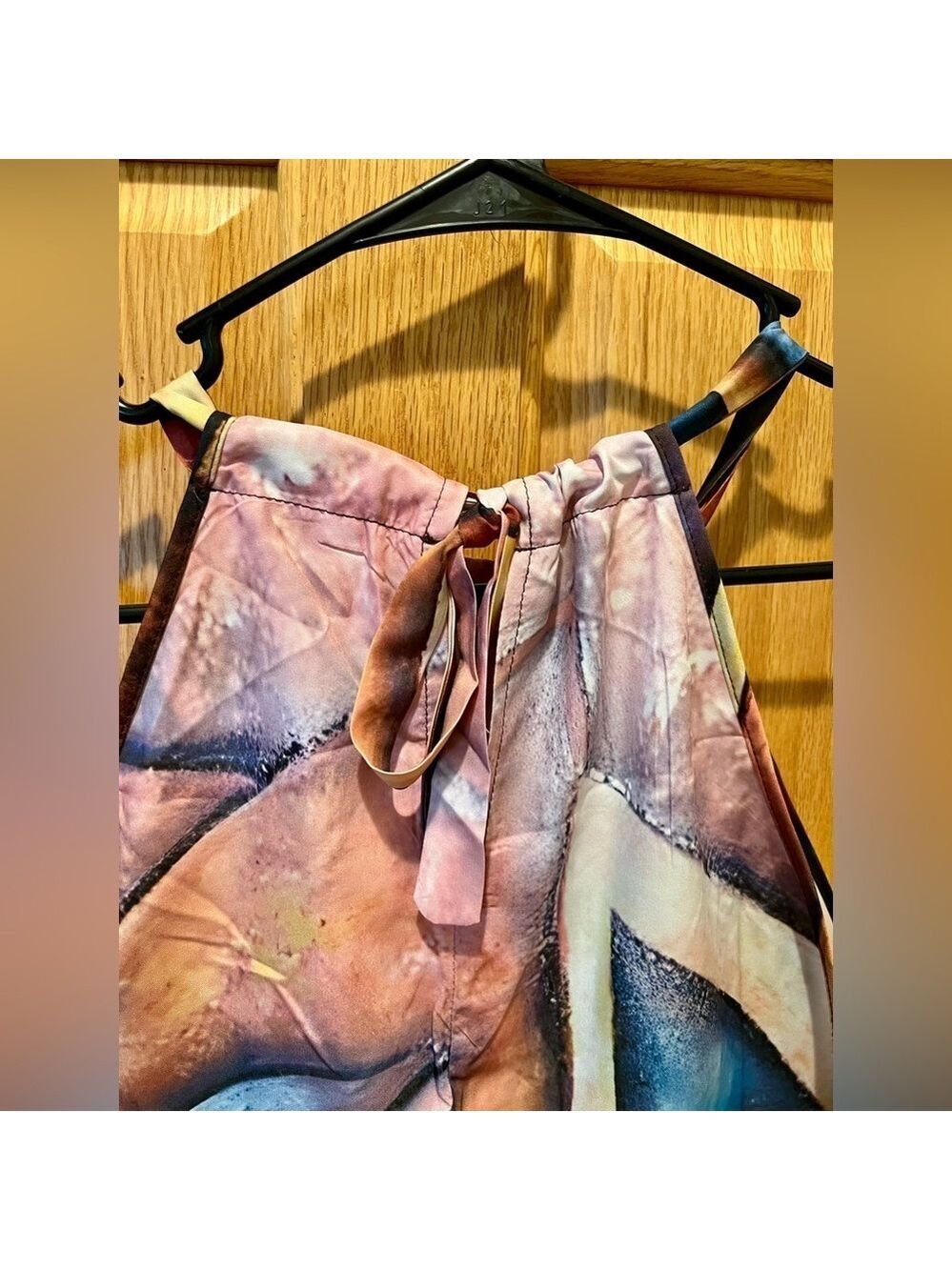 New Women’s Abstract Face Print Camisole Size XL - Picture 8 of 16